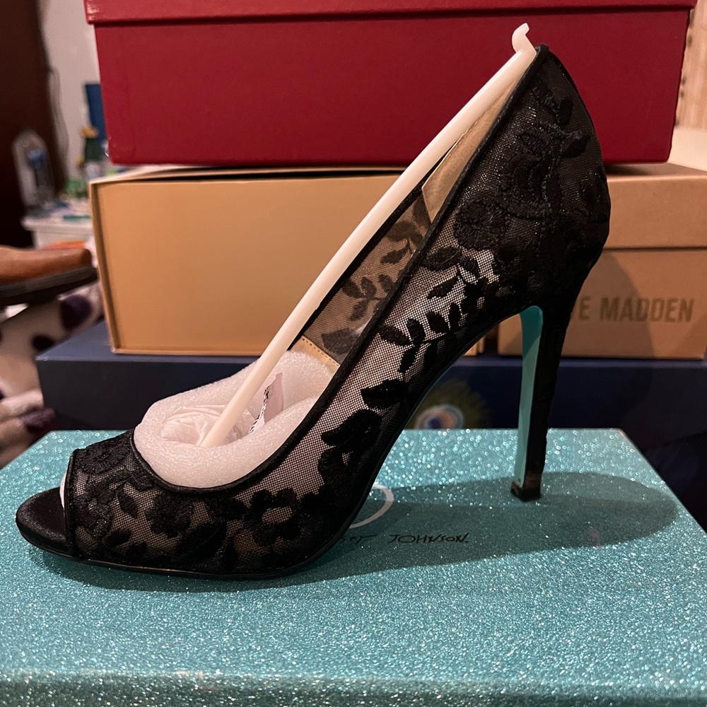 Elegant heel